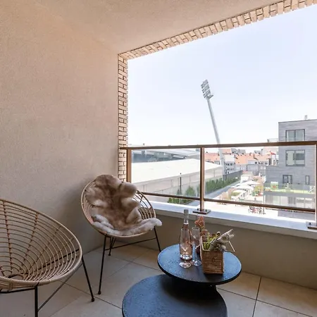 Huswell - Stylish With Terrace Near The Appartement